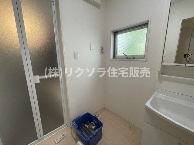 東香里新町　中古一戸建てのランドリースペース|ドラム式も設置可能
■物件内覧・資金計画相談・住宅ローン相談、リフォーム相談、お問合せ受付中■
※当日・翌日のご内覧、ご相談はお電話でのお問合せがスムーズです！