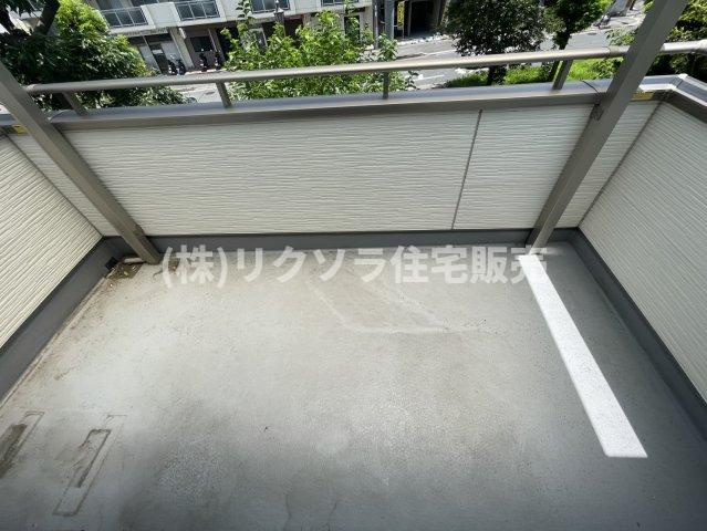 東香里新町　中古一戸建てのバルコニー|屋根あり
■物件内覧・資金計画相談・住宅ローン相談、リフォーム相談、お問合せ受付中■
※当日・翌日のご内覧、ご相談はお電話でのお問合せがスムーズです！