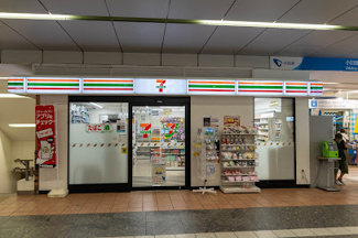 【周辺】 | ジョイフル多摩センター | セブンイレブン小田急マルシェ多摩センター店まで徒歩７分