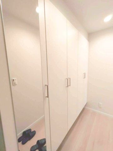 プリンスマンションの玄関