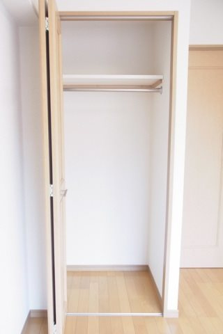 スカイコート東大前壱番館の収納|専用の収納スペースです