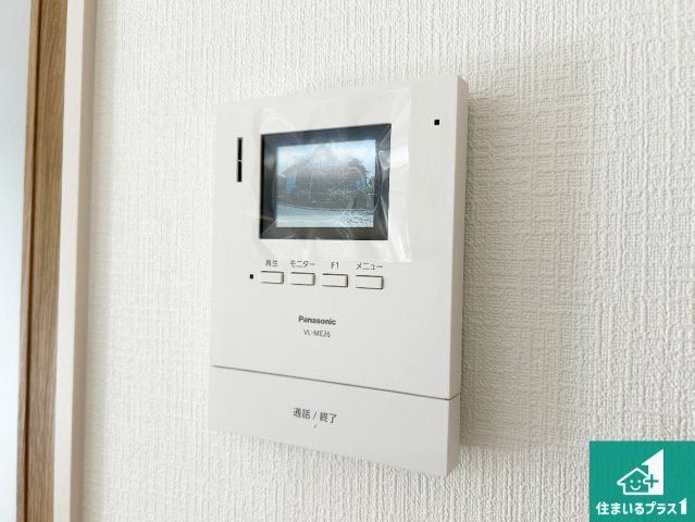 1(土)2(日)現地説明会　天理市指柳町のセキュリティ|カラーモニターインターホン！声だけでなく来訪者の姿や顔がモニターで確認できるので、小さなお子様がいらっしゃるご家庭でも安心できます！