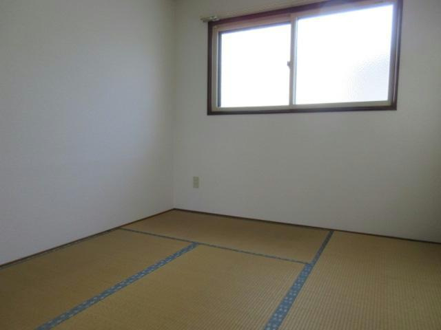 飛田ハイツ　B棟の和室