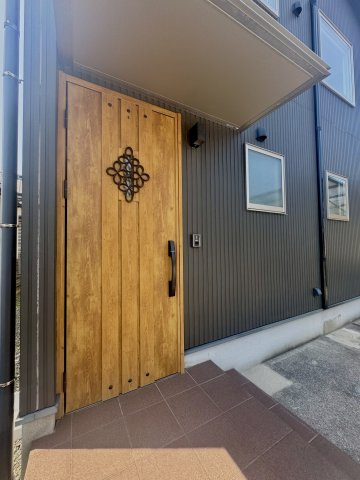 【玄関】 | 福津市福間南２丁目 　中古一戸建☆仲介手数料無料☆