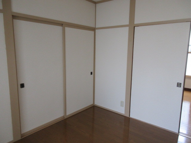 ハイツ林の洋室
