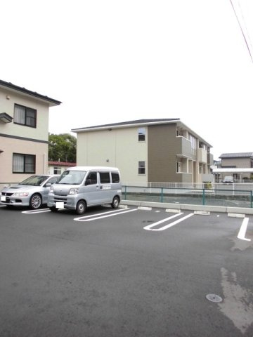 プラシード・ＮⅡの駐車場