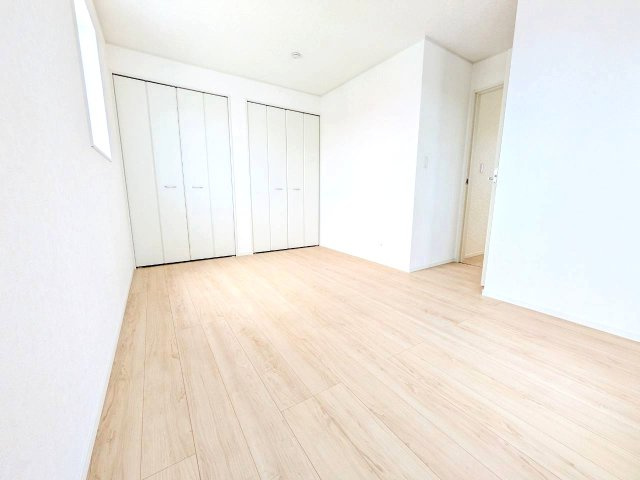 焼津市石津　第6／の洋室