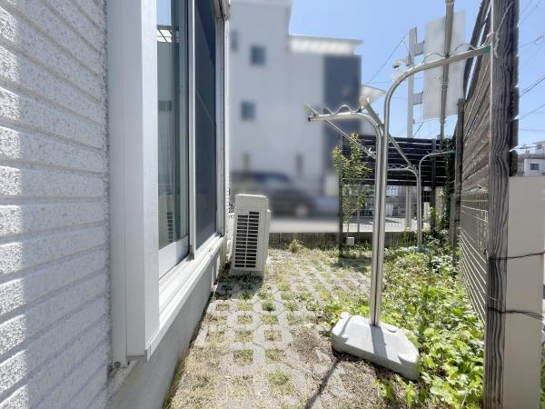【内装】 | 太陽の光と爽やかな風を受けたお洗濯物はあっという間に乾き、取りこむ時には太陽の匂いを感じられそうですね♪
