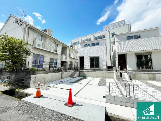 ★5(土)6(日)現地見学可能！★京田辺市三山木野神　全2邸の外観|安心の10年保証！外観を美しく保ち、雨水で汚れを落とします！気になることがありましたら、お気軽にお問い合わせください！