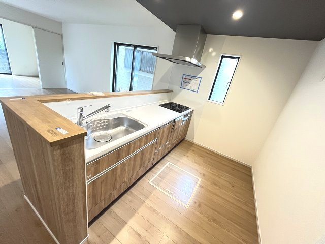 【キッチン】 | 那珂川市片縄東1丁目4期　1号棟（全1棟）【仲介手数料無料・0円】 | 現地写真。