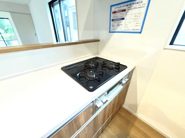 【キッチン】 | 那珂川市片縄東1丁目4期　1号棟（全1棟）【仲介手数料無料・0円】 | 現地写真。
