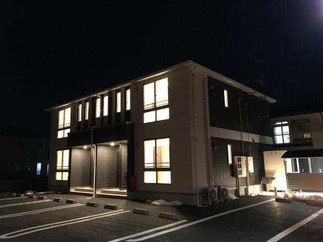 エクレール館向の外観|外観写真（夜）