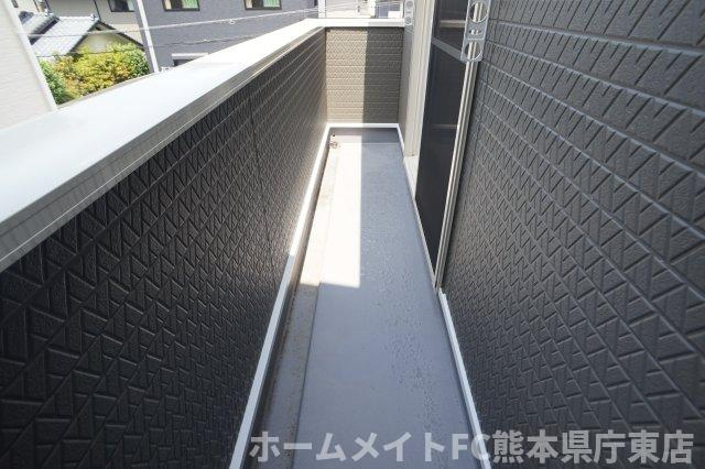 クレイドルガーデン熊本市東区八反田第６－２号棟のバルコニー