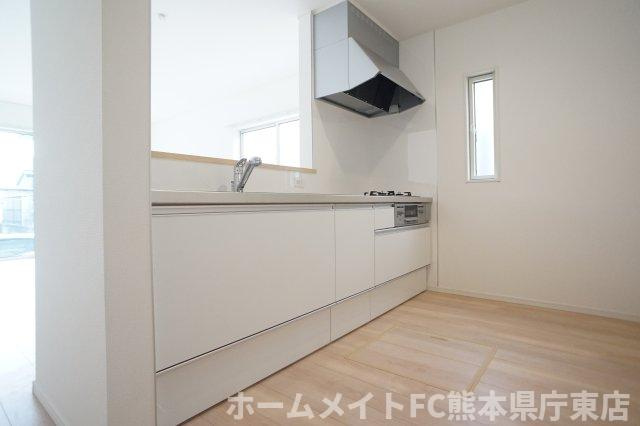 クレイドルガーデン熊本市東区八反田第６－２号棟のキッチン