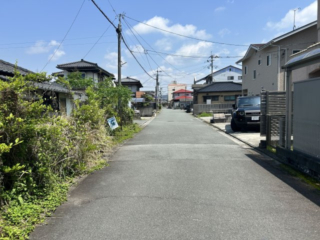 【周辺】 | 大黒町2丁目売地 | 見通し良好な前面道路。駐車が苦手な方もスムーズに出入庫可能！