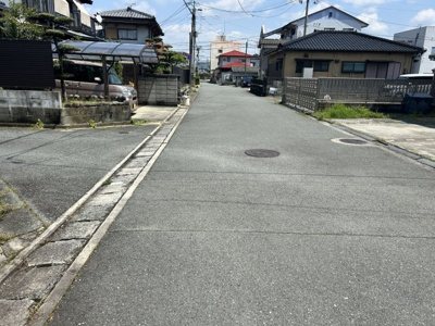 【外観】 | 大黒町2丁目売地 | 幅員にゆとりがあるため、大型車やSUVの出し入れも楽々です