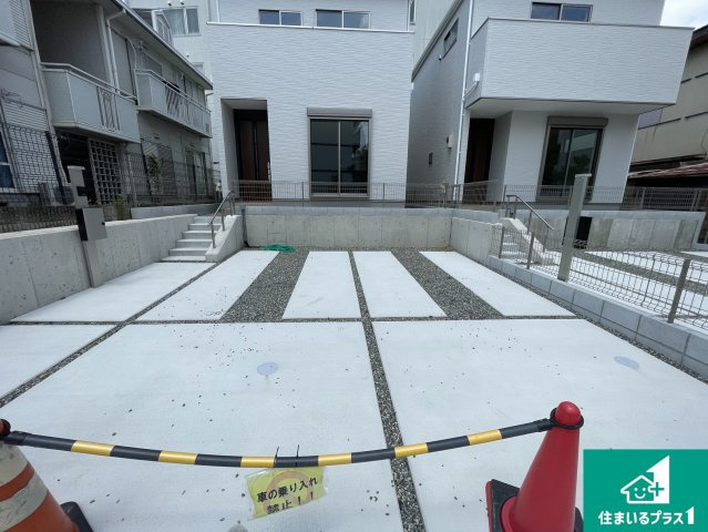 京田辺市三山木野神　第1期　新築一戸建ての駐車場|駐車スペース！散水栓があるので、こまめに愛車を洗えます！