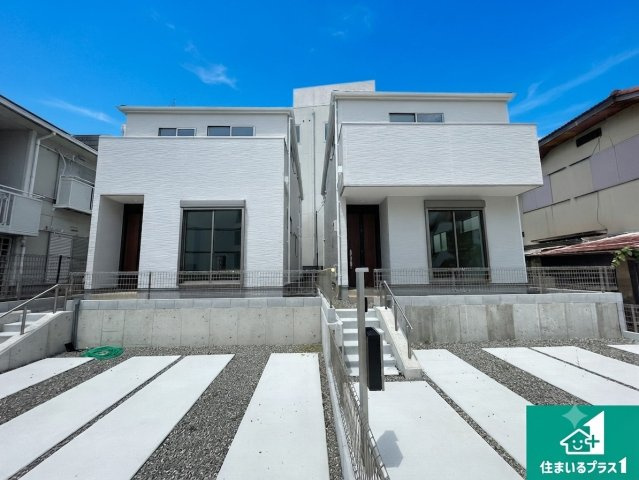 京田辺市三山木野神　第1期　新築一戸建ての外観|安心の10年保証！外観を美しく保ち、雨水で汚れを落とします！気になることがありましたら、お気軽にお問い合わせください！