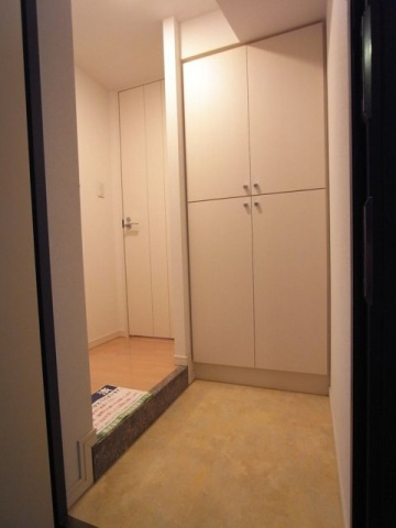 グローバン本所吾妻橋の玄関
