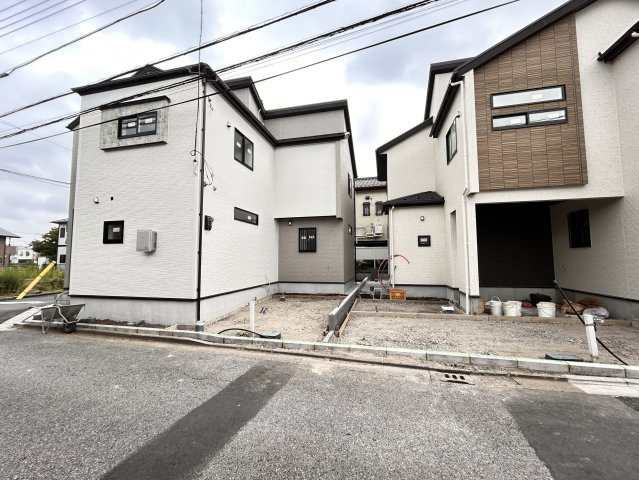 【ブルーミングガーデン】宇都宮市清住3丁目 第2 全2棟の前面道路含む現地写真|〇分譲地〇
スーパーやコンビニなど、毎日の生活に欠かせない利便施設を今から現地で確認されることをおススメします。
もちろん弊社営業がご案内する事も可能です！
※2026年4月撮影