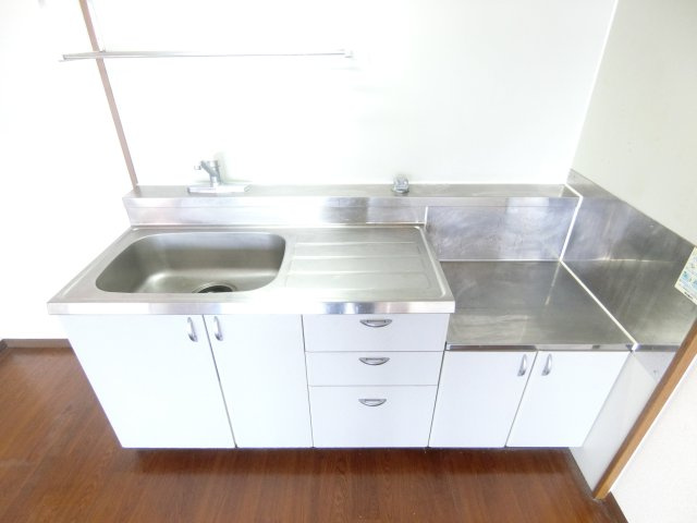 Ｋテラスのキッチン|同物件別部屋イメージ写真