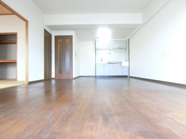Ｋテラスの居間・リビング|同物件別部屋イメージ写真