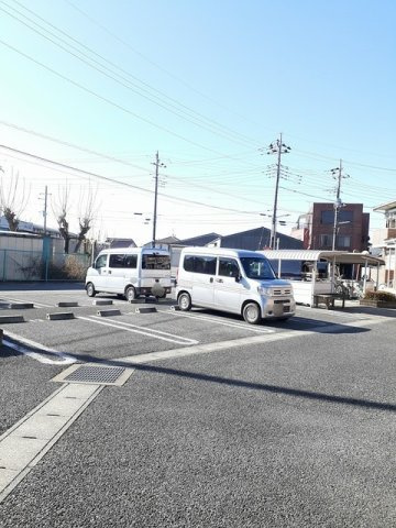 【駐車場】 | ファースト・ブリッサ