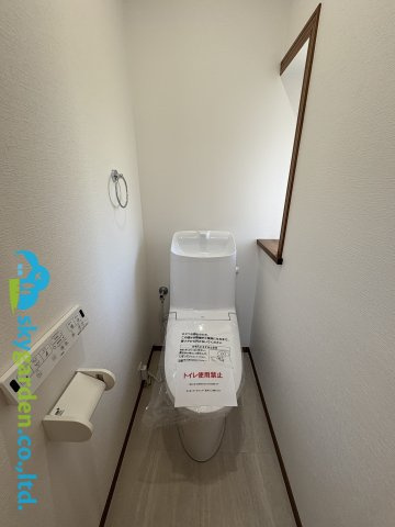 藤沢市遠藤　中古戸建　全１棟のトイレ|2階のトイレ