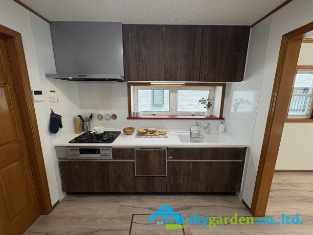 藤沢市遠藤　中古戸建　全１棟のキッチン|システムキッチン