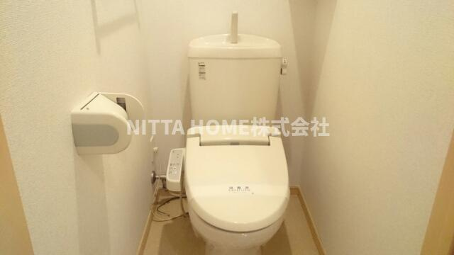 リバーサイド愛宕のトイレ|温水洗浄付きのトイレです＊