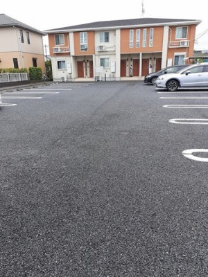 【駐車場】 | グランボヌールⅠ | 駐車場に車を止められます