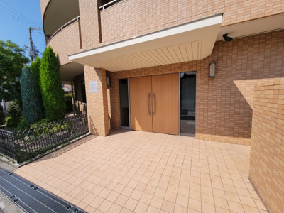 【エントランス】 | ラカーサ南桜塚