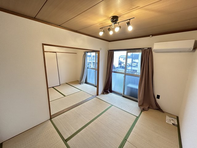 コーポ秀正の和室