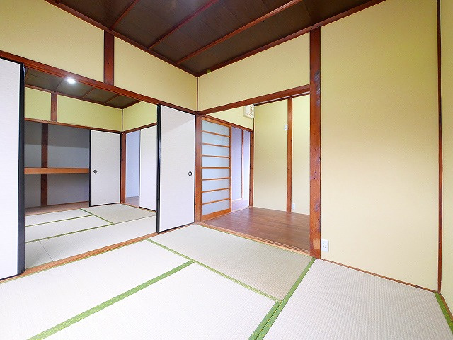 谷口貸家の和室|い草の香りが落ち着く素敵な和室です