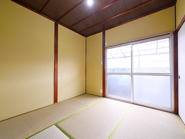 谷口貸家の和室|フローリングだけでなく、和室もあります