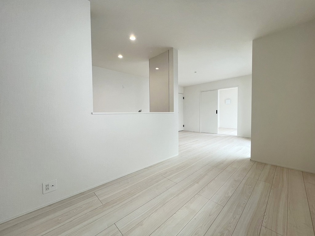 三郷市高州2丁目　新築戸建　全1棟の居間・リビング|同施工会社の参考写真になります。