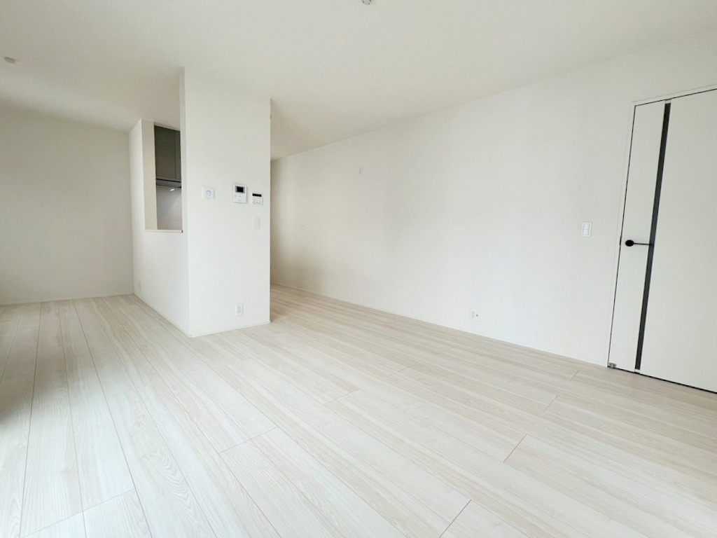三郷市高州2丁目　新築戸建　全1棟の居間・リビング|同施工会社の参考写真になります。