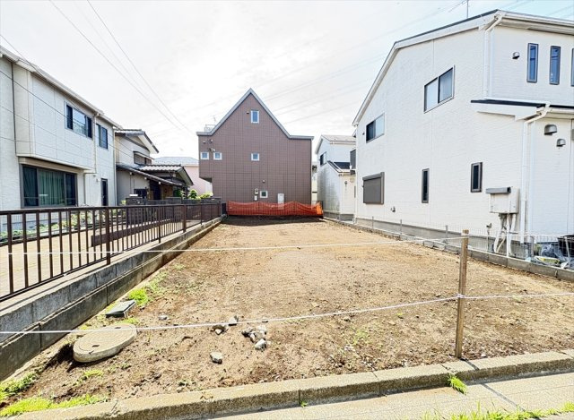 【外観】 | 富士見市東みずほ台2丁目　新築一戸建住宅　全1棟　(志木本店) | 販売現地／2026年5月2日撮影　
ファミリーに嬉しい4LDKのゆとりある住空間。