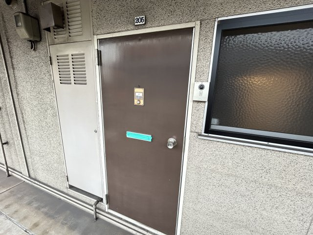 コーポ秀正の玄関