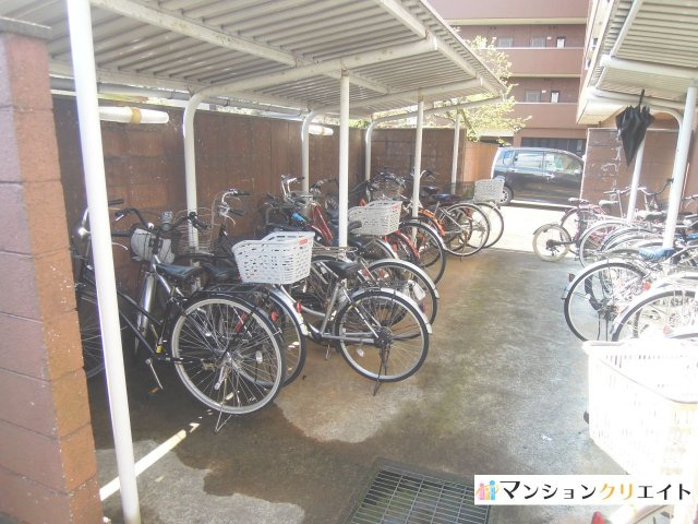 信開トピア足羽の駐輪場|駐輪場