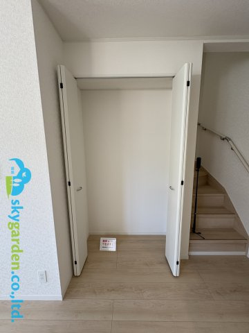 藤沢市城南第６（Ⅰ期）　新築戸建　全7棟３号棟の収納|パントリー