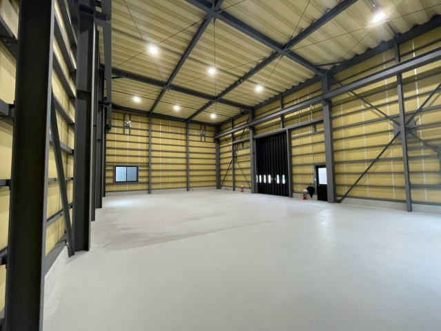 瑞穂町倉庫のロビー