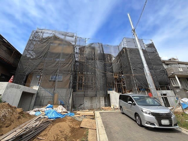 【外観】 | 板橋区中台1丁目　新築分譲住宅　全3棟（成増店） | 周辺環境も併せてご案内させていただきます。
マイタウン成増店までお気軽にお問い合わせくださいませ。