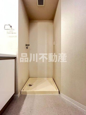 【洗面所】 | シティタワー品川 | 明るい洗面所です
