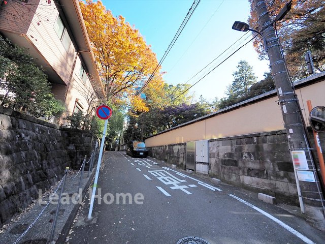 【その他】 | メゾン赤坂 | 前面道路
