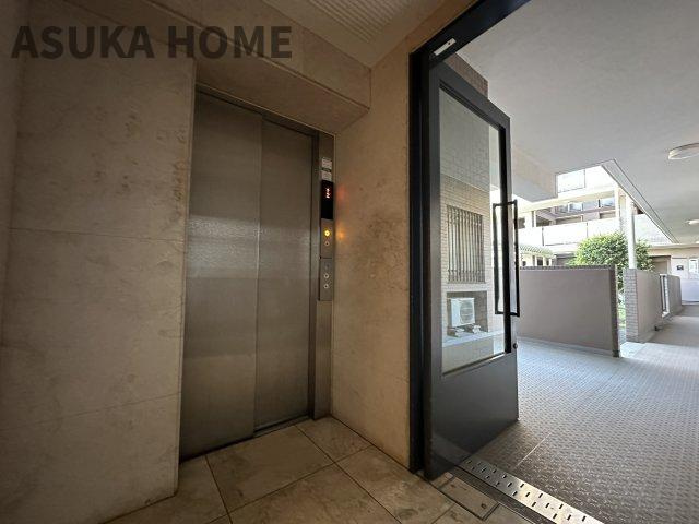 ソルシェ横浜西谷のその他共用部分|エレベーターを完備したマンションです。