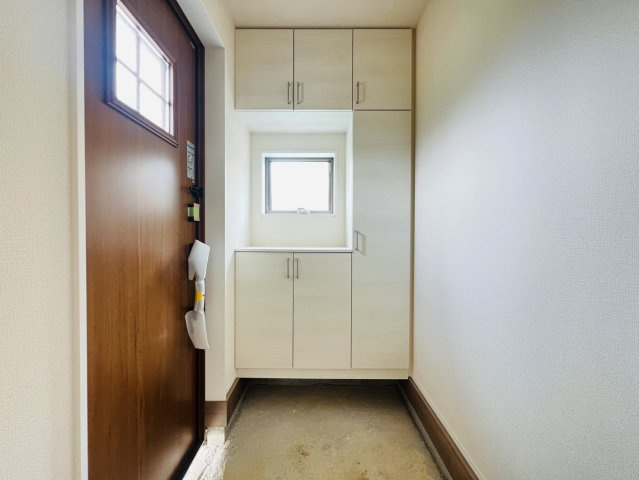 武豊町東大高本田5番48、5番46『仲介手数料無料』新築一戸建て・建売の玄関