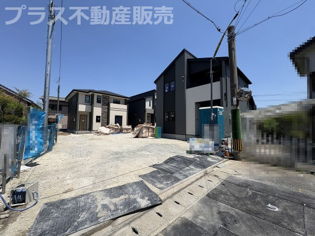 【外観】 | 福岡市南区鶴田4丁目5期　1号棟（全3棟）【仲介手数料無料・0円】 | 現地写真。プラス不動産販売なら、現場の全ての棟をまとめてご見学頂けます。