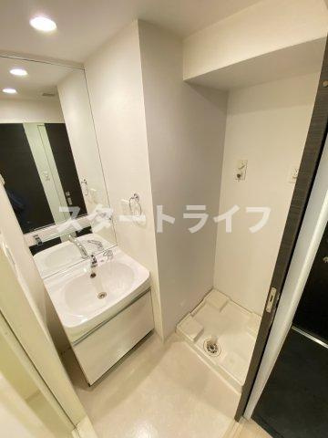 大阪市淀川区東三国５丁目の賃貸マンションの洗面所