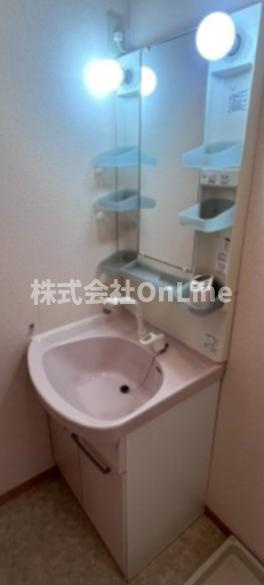 ラミュー久宝寺Ⅰ棟の独立洗面台